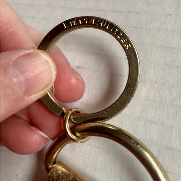 💕Lilly Pulitzer Pink Pineapple Key Ring💕 - Picture 5 of 5